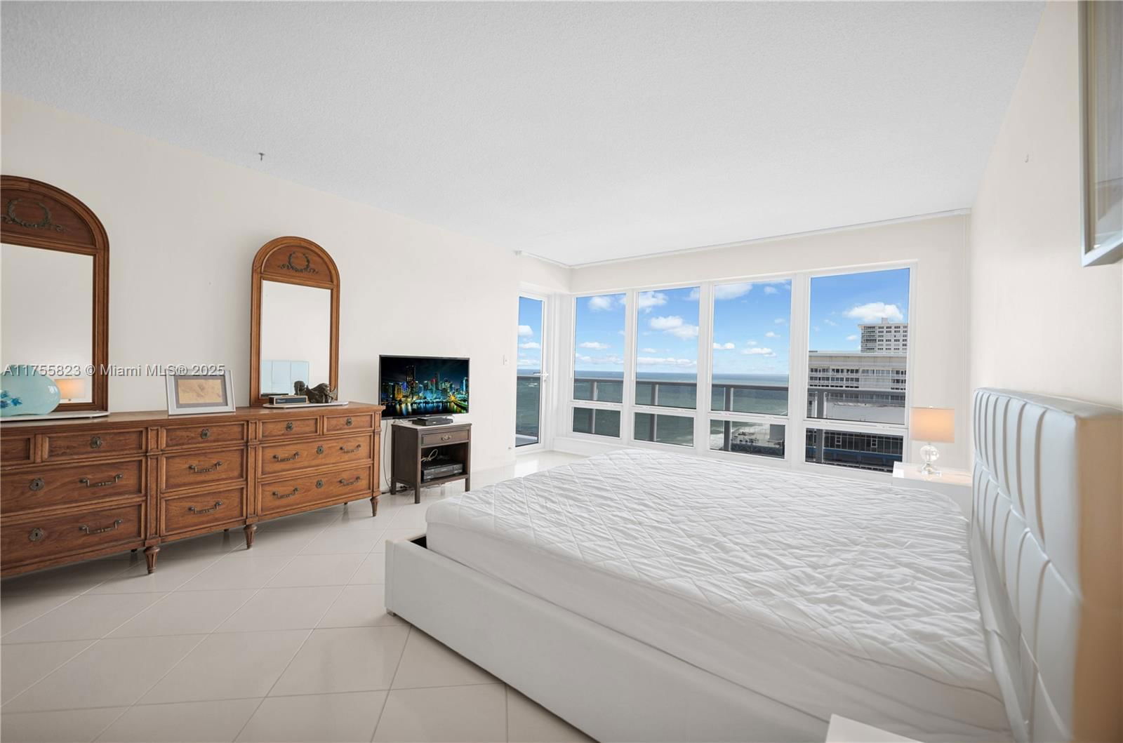 Real estate property located at 4100 Galt Ocean Dr #1808, Broward, Galleon Condo, Fort Lauderdale, FL