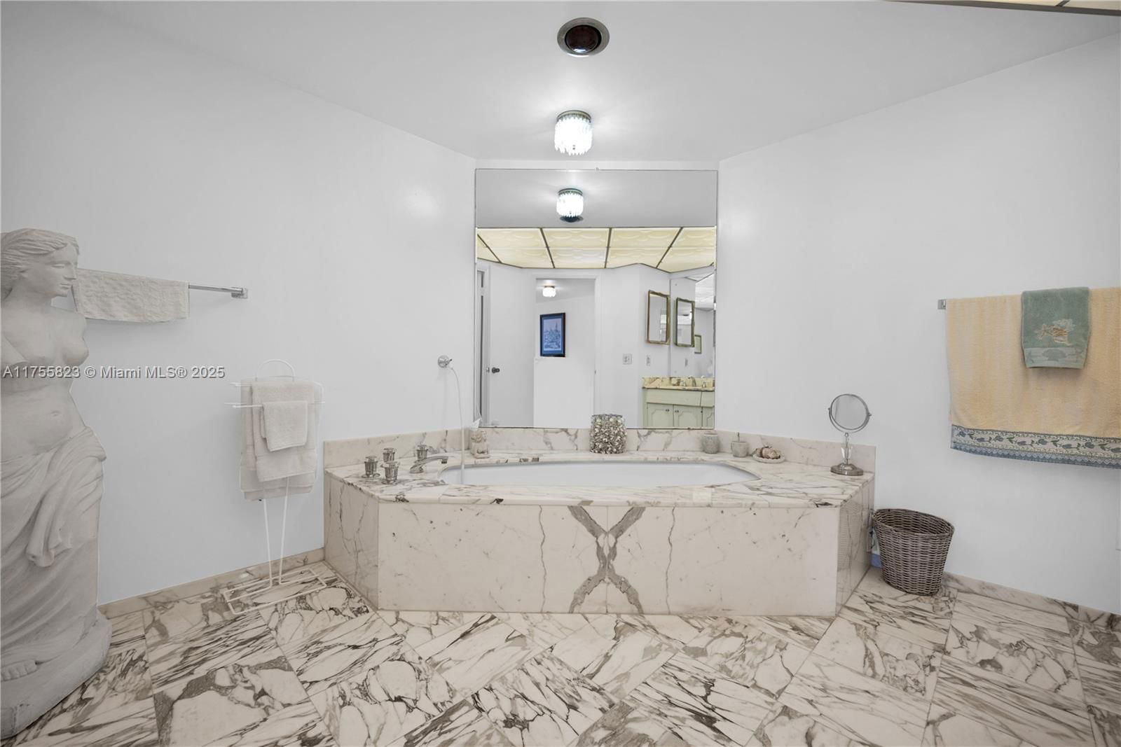 Real estate property located at 4100 Galt Ocean Dr #1808, Broward, Galleon Condo, Fort Lauderdale, FL