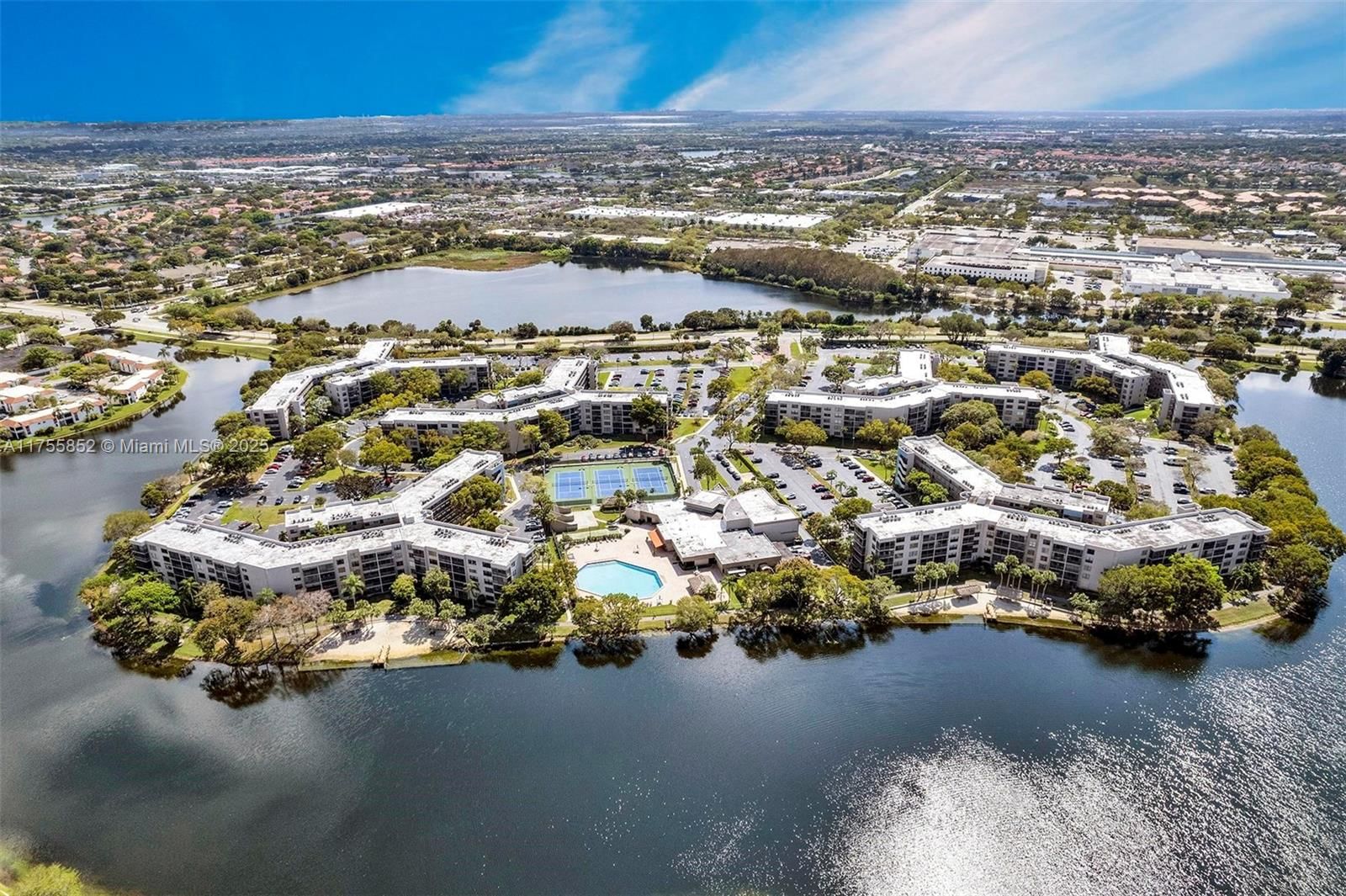 Real estate property located at 1000 Colony Point Cir #507, Broward, Colony Point 2 Condo, Pembroke Pines, FL