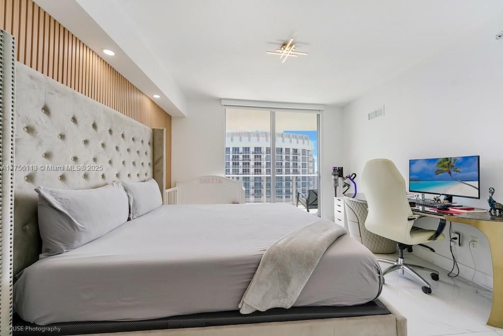 Real estate property located at 488 18th St #4904, Miami-dade, Aria On The Bay Condo, Miami, FL
