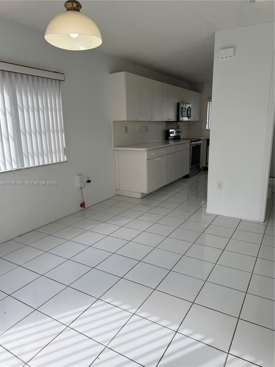 Real estate property located at 14156 163rd Ter, Miami-dade, Laguna Ponds Sec 2, Miami, FL