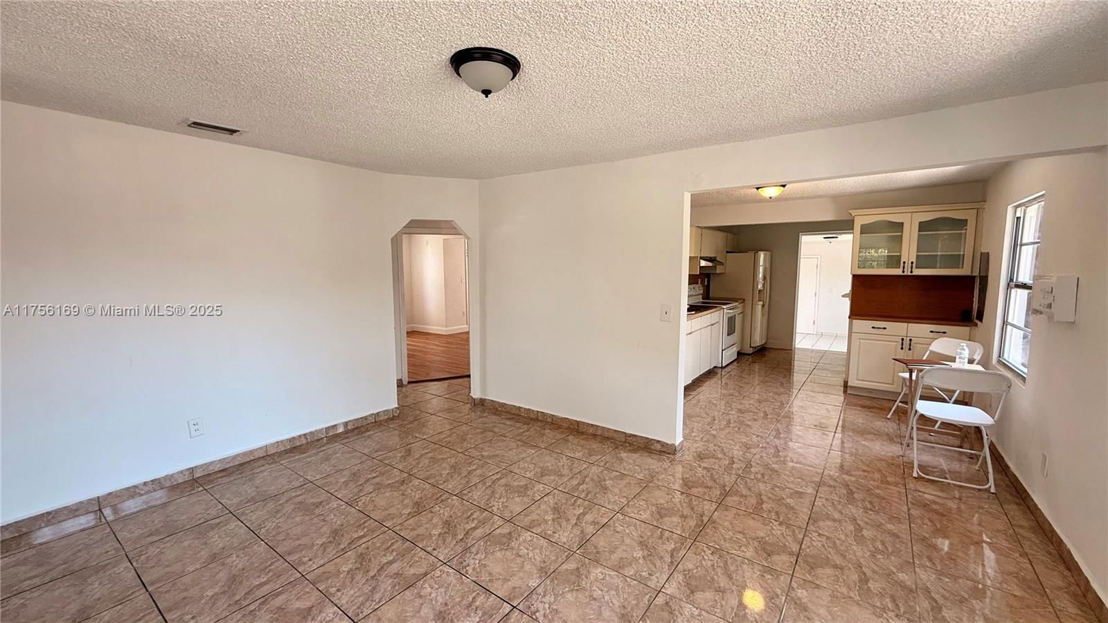 Real estate property located at 10500 32nd Ct, Miami-dade, Acme Gulfair 2nd Addn, Miami, FL