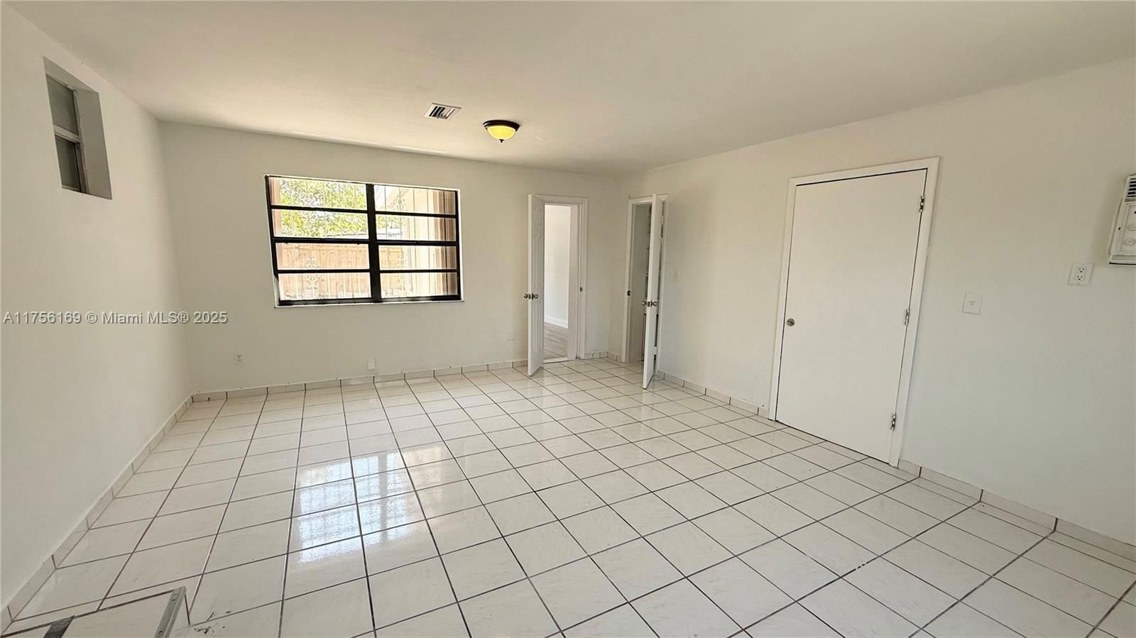 Real estate property located at 10500 32nd Ct, Miami-dade, Acme Gulfair 2nd Addn, Miami, FL