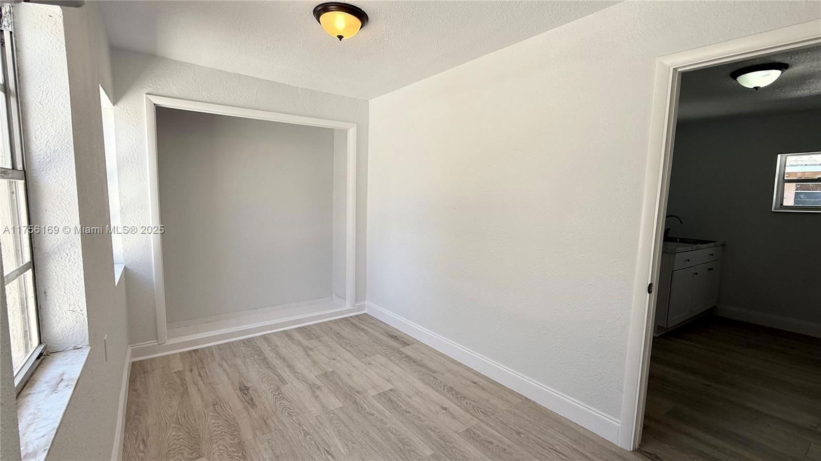 Real estate property located at 10500 32nd Ct, Miami-dade, Acme Gulfair 2nd Addn, Miami, FL