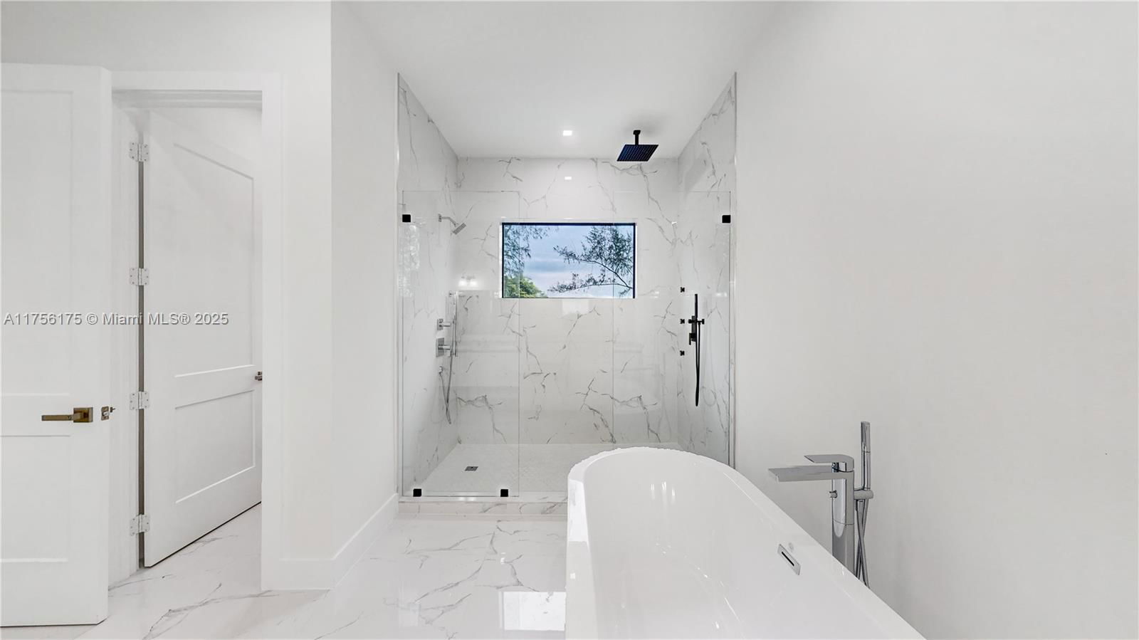 Real estate property located at 13083 Davie Oaks Dr, Broward, The Oaks Of Davie, Davie, FL