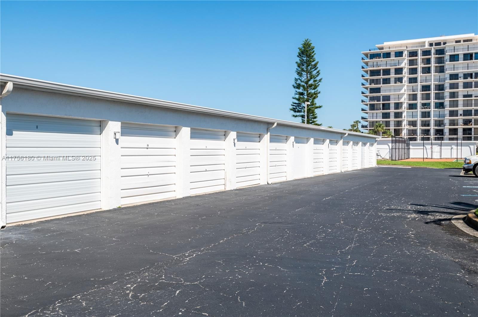 Real estate property located at 2090 ATLANTIC AVE #402, Brevard, Summerwind Condo Of Cocoa, Cocoa Beach, FL