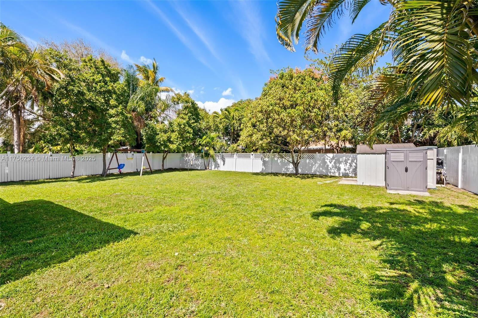 Real estate property located at 621 37th St, Broward, Lloyd Estates Add Corr Pl, Oakland Park, FL