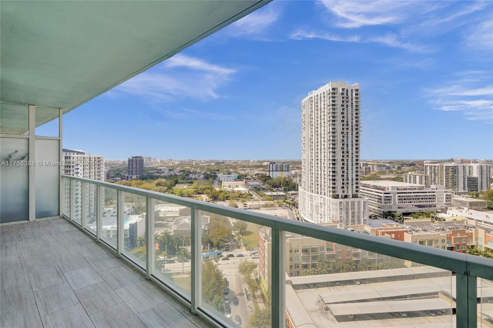 Real estate property located at 1900 Bayshore Dr #2016, Miami-dade, Quantum On The Bay Condo, Miami, FL