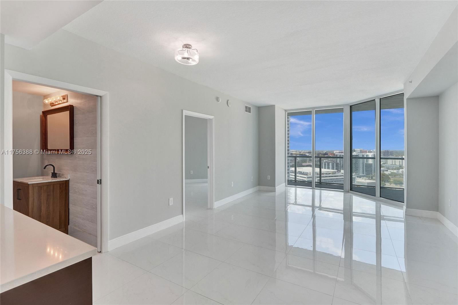 Real estate property located at 1900 Bayshore Dr #2016, Miami-dade, Quantum On The Bay Condo, Miami, FL
