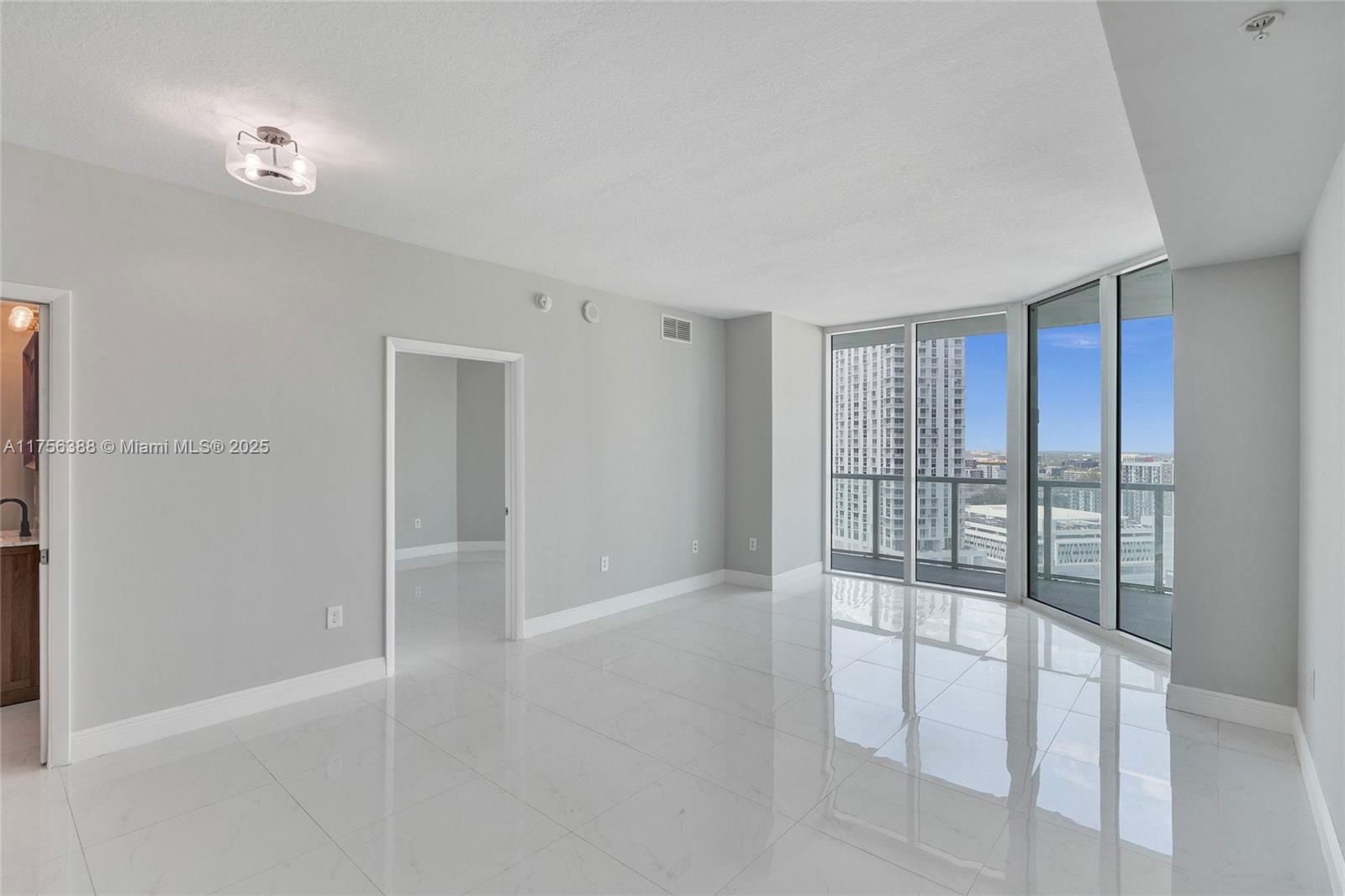 Real estate property located at 1900 Bayshore Dr #2016, Miami-dade, Quantum On The Bay Condo, Miami, FL