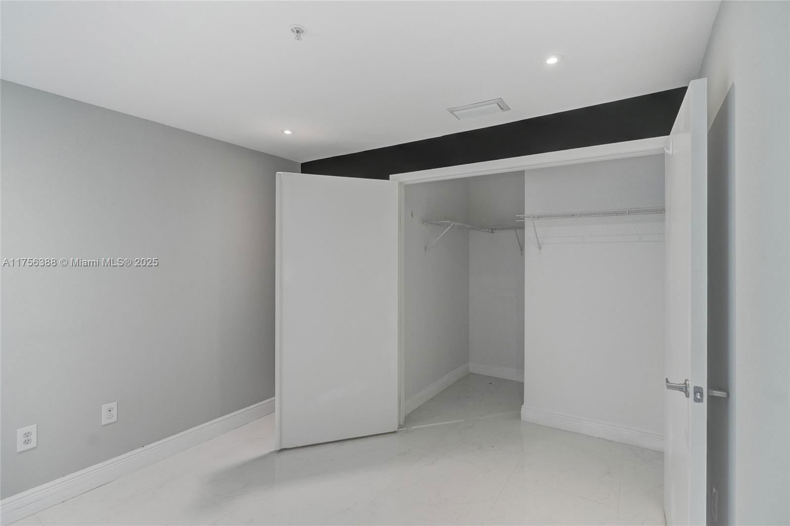 Real estate property located at 1900 Bayshore Dr #2016, Miami-dade, Quantum On The Bay Condo, Miami, FL