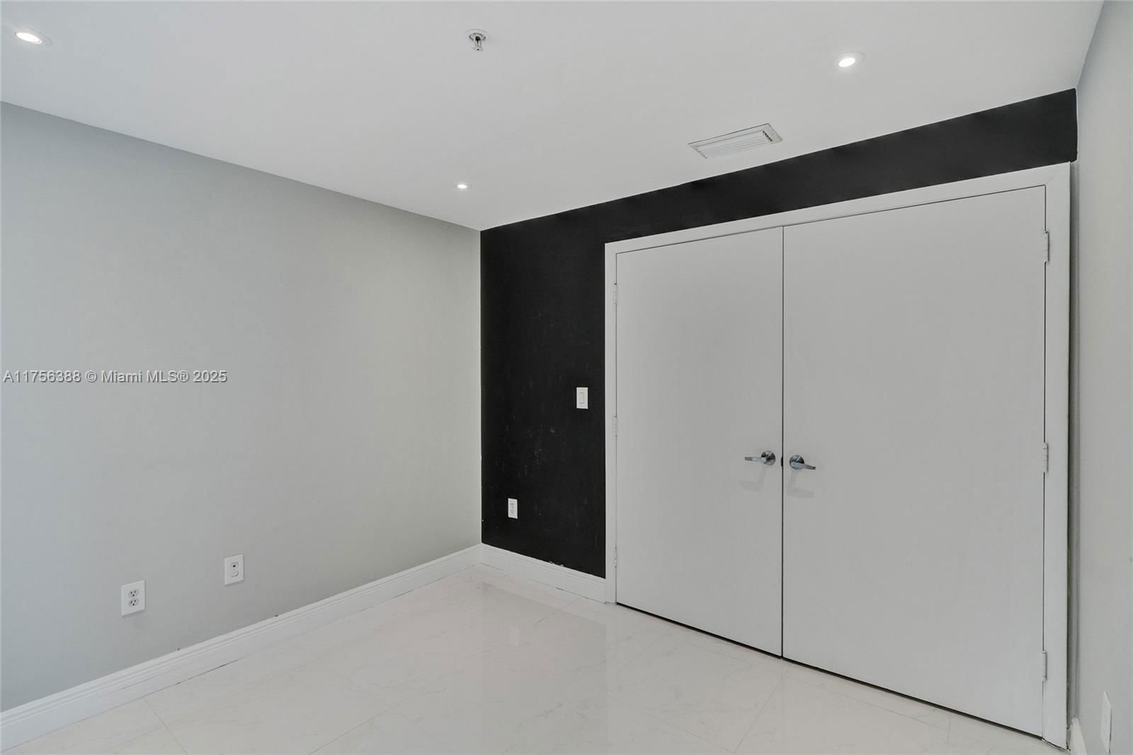 Real estate property located at 1900 Bayshore Dr #2016, Miami-dade, Quantum On The Bay Condo, Miami, FL