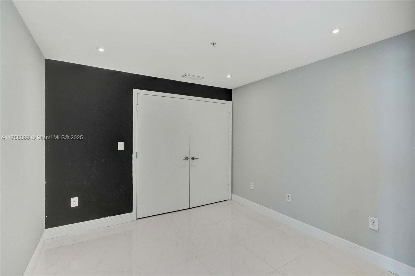 Real estate property located at 1900 Bayshore Dr #2016, Miami-dade, Quantum On The Bay Condo, Miami, FL
