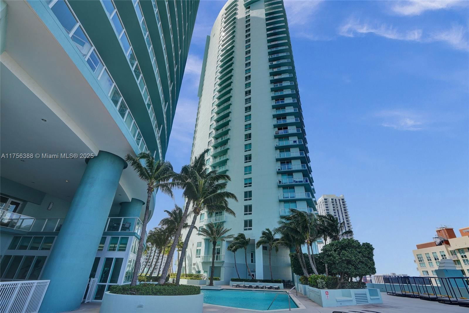 Real estate property located at 1900 Bayshore Dr #2016, Miami-dade, Quantum On The Bay Condo, Miami, FL
