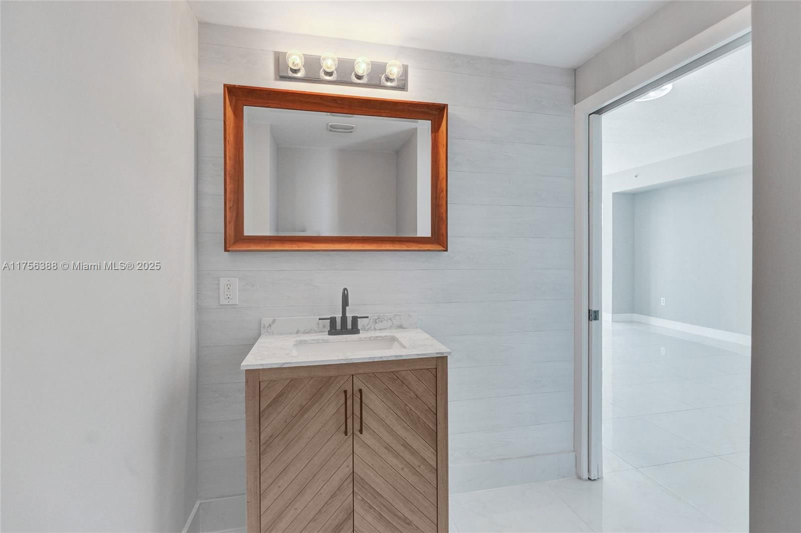 Real estate property located at 1900 Bayshore Dr #2016, Miami-dade, Quantum On The Bay Condo, Miami, FL