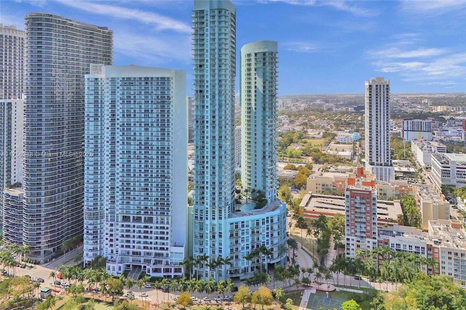 Real estate property located at 1900 Bayshore Dr #2016, Miami-dade, Quantum On The Bay Condo, Miami, FL