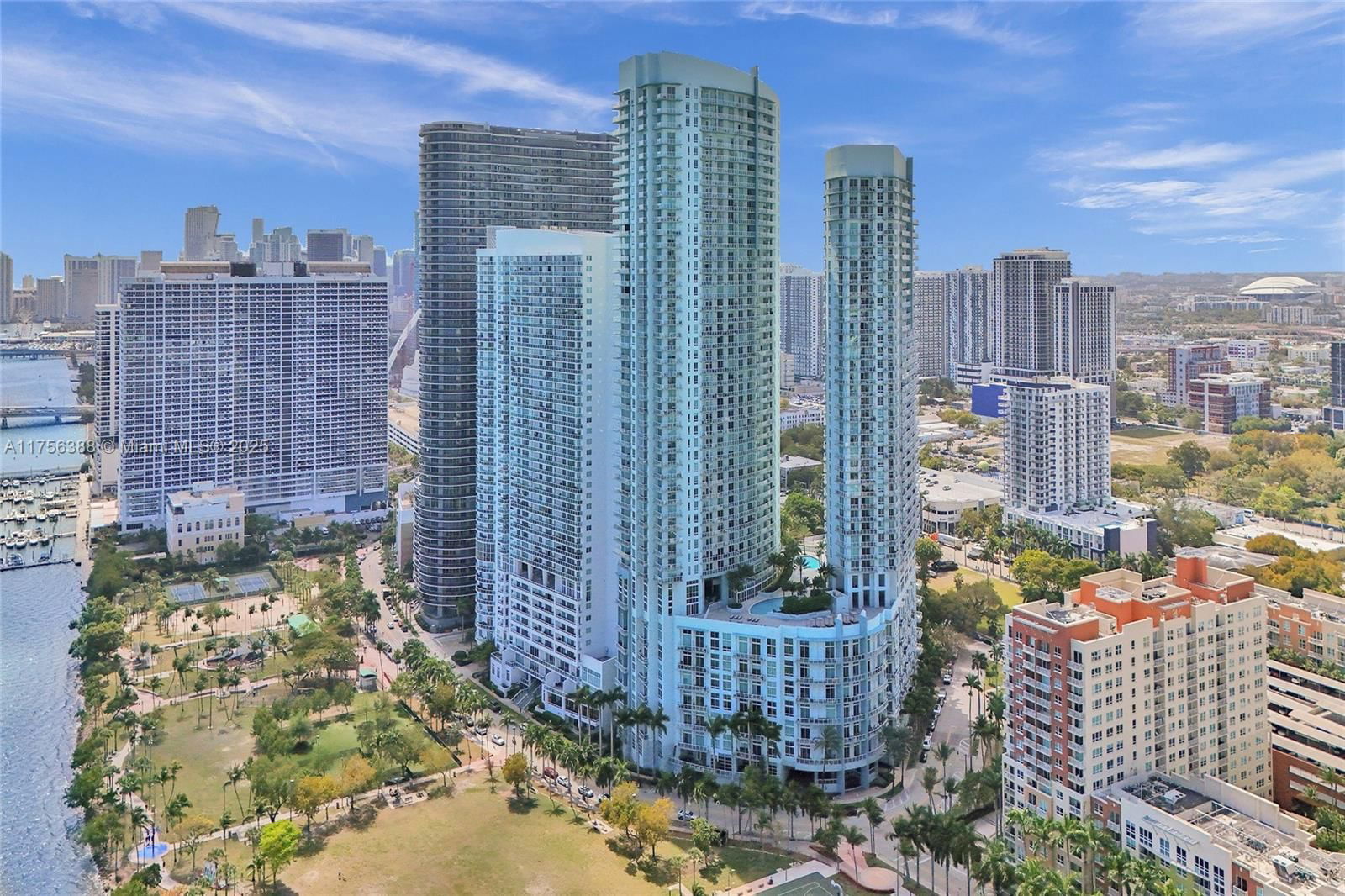 Real estate property located at 1900 Bayshore Dr #2016, Miami-dade, Quantum On The Bay Condo, Miami, FL