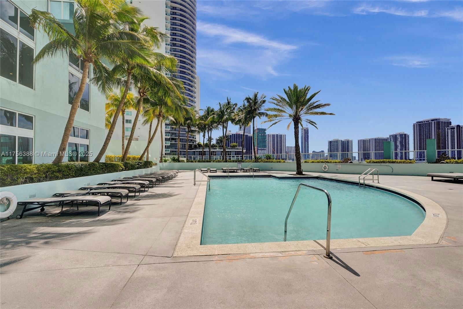 Real estate property located at 1900 Bayshore Dr #2016, Miami-dade, Quantum On The Bay Condo, Miami, FL