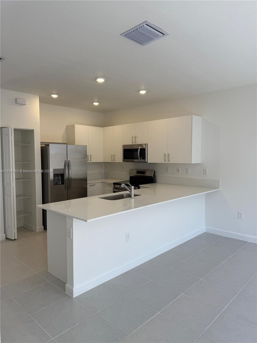 Real estate property located at 2851 25TH RD, Miami-dade, Keys Gate, Homestead, FL