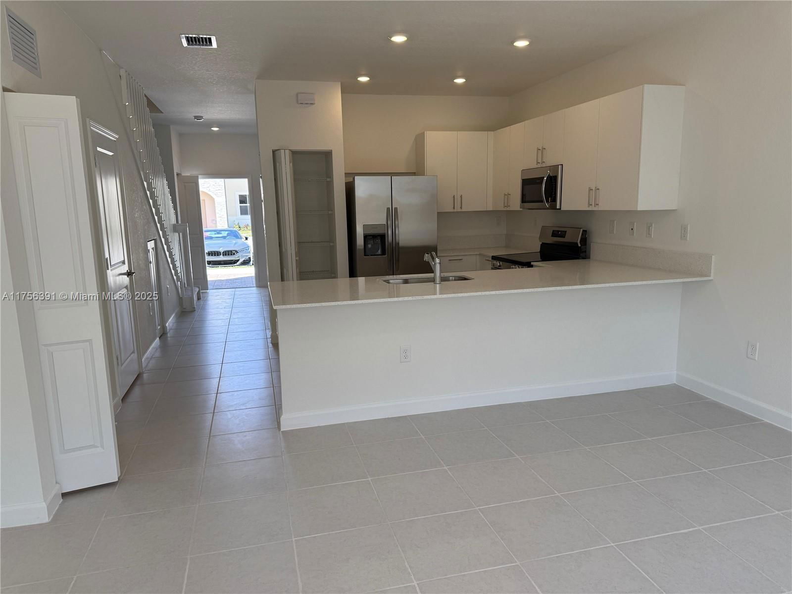 Real estate property located at 2851 25TH RD, Miami-dade, Keys Gate, Homestead, FL