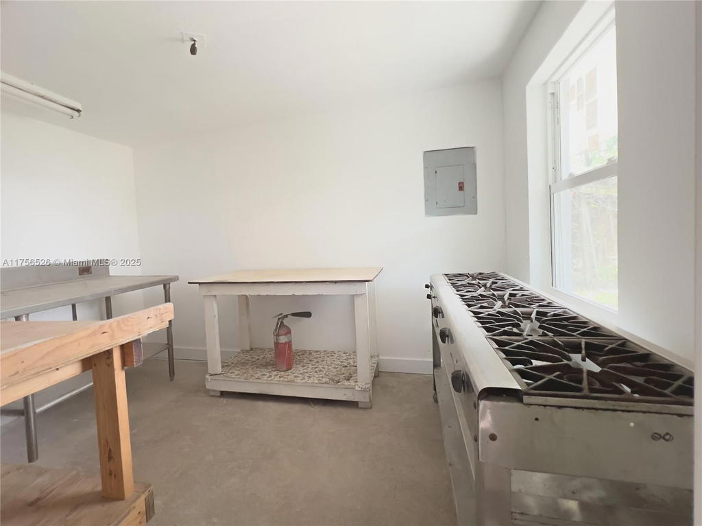 Real estate property located at 3595 98th St, Miami-dade, The Tropics Addn, Miami, FL