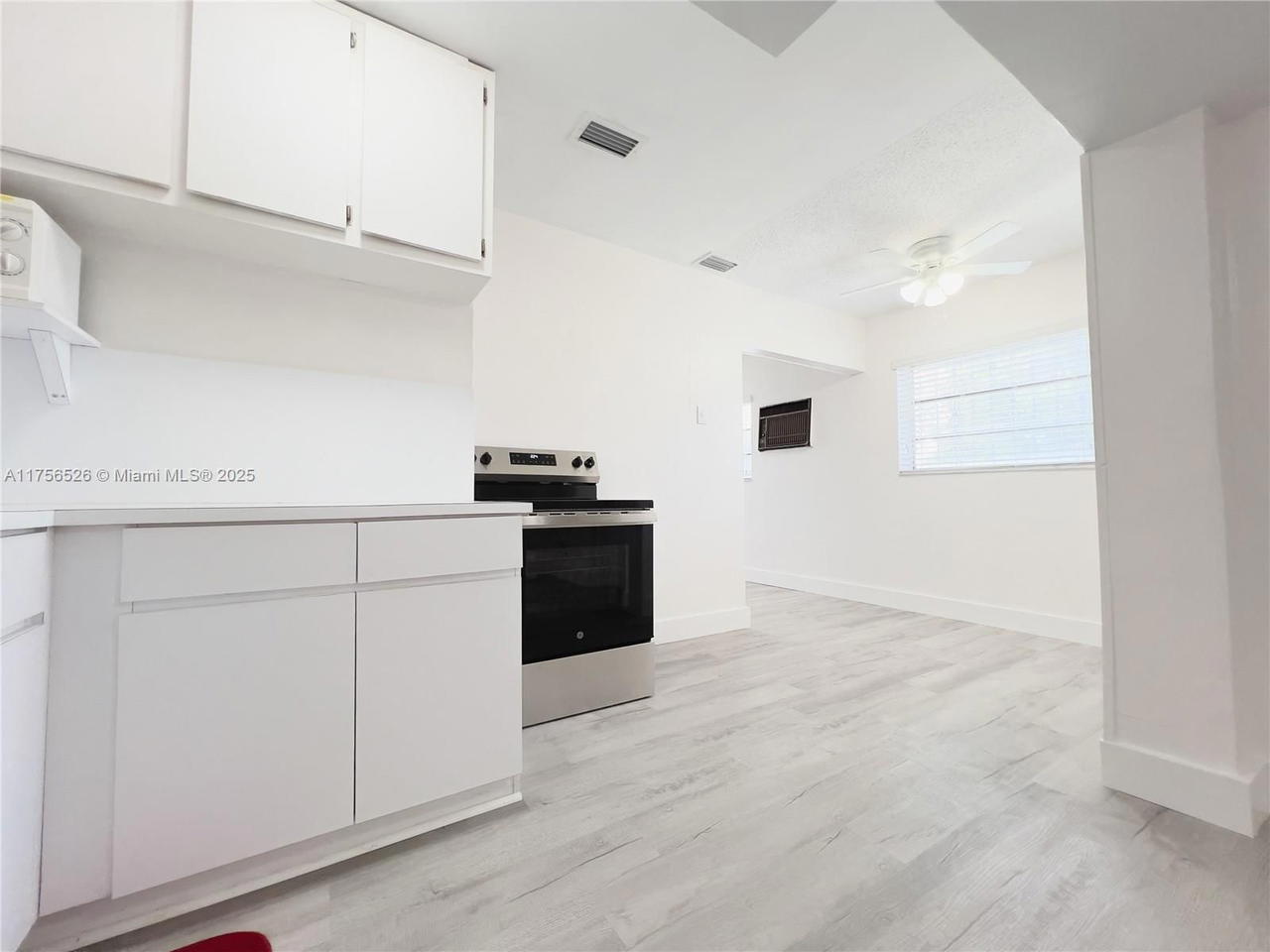 Real estate property located at 3595 98th St, Miami-dade, The Tropics Addn, Miami, FL