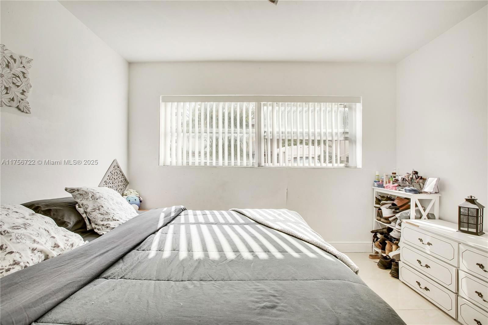 Real estate property located at 11930 19th Dr #7, Miami-dade, Sans Souci Condo, North Miami, FL