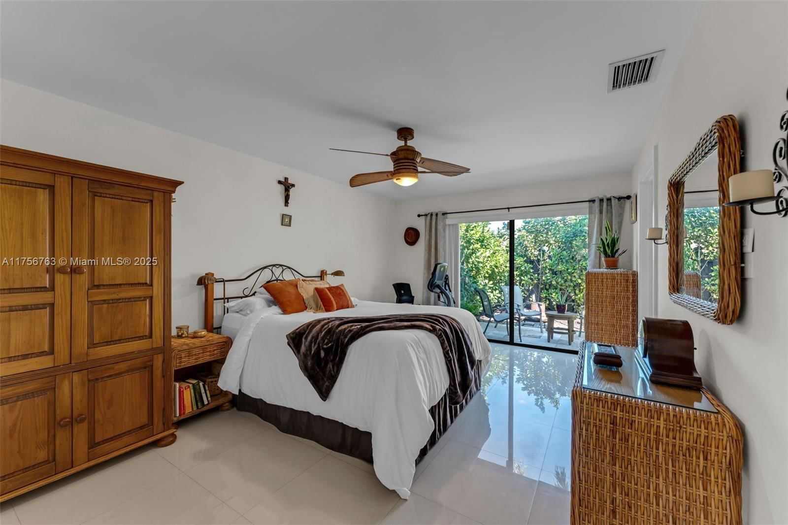 Real estate property located at 13607 114th Ln, Miami-dade, Crossings Patio Homes Sec, Miami, FL