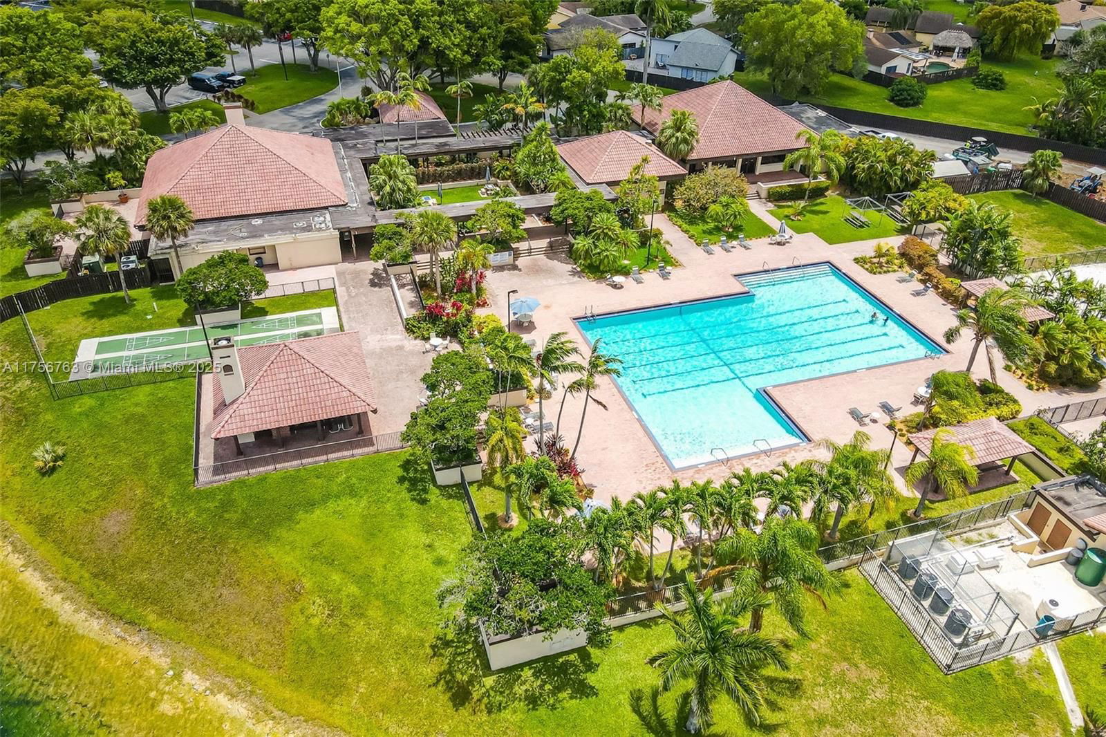 Real estate property located at 13607 114th Ln, Miami-dade, Crossings Patio Homes Sec, Miami, FL