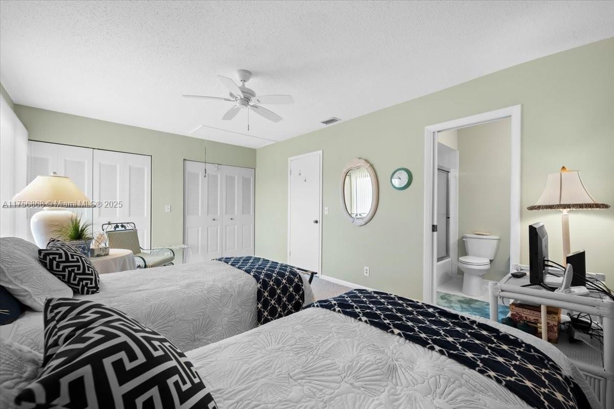 Real estate property located at 18369 Wood Haven Ln J, Martin, Riverbend Condo, Jupiter, FL