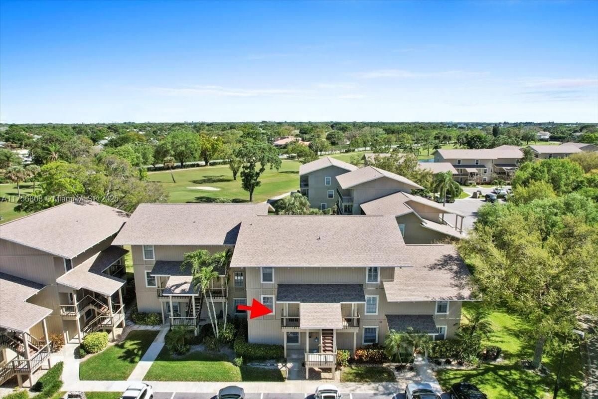 Real estate property located at 18369 Wood Haven Ln J, Martin, Riverbend Condo, Jupiter, FL