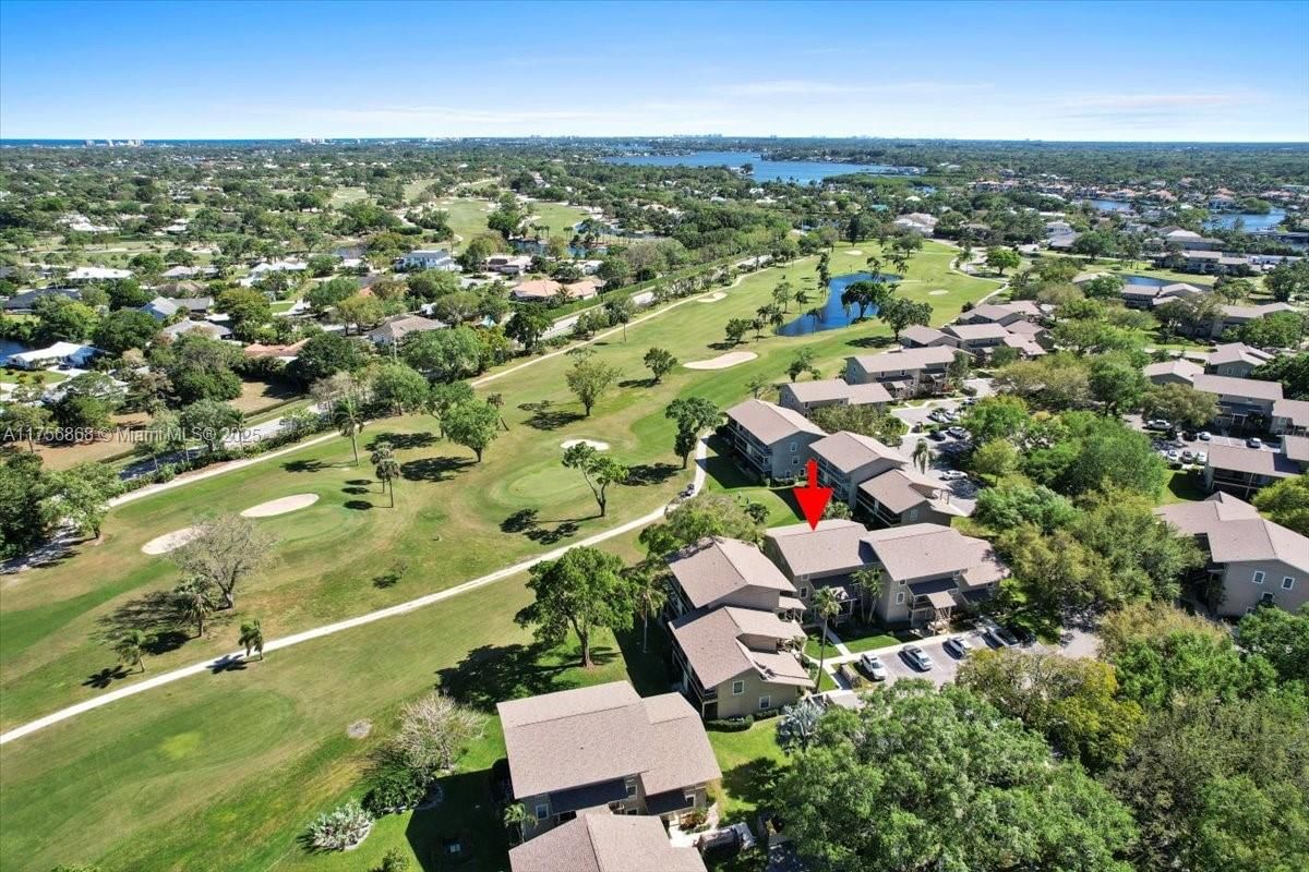 Real estate property located at 18369 Wood Haven Ln J, Martin, Riverbend Condo, Jupiter, FL
