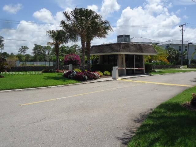 Real estate property located at 18369 Wood Haven Ln J, Martin, Riverbend Condo, Jupiter, FL