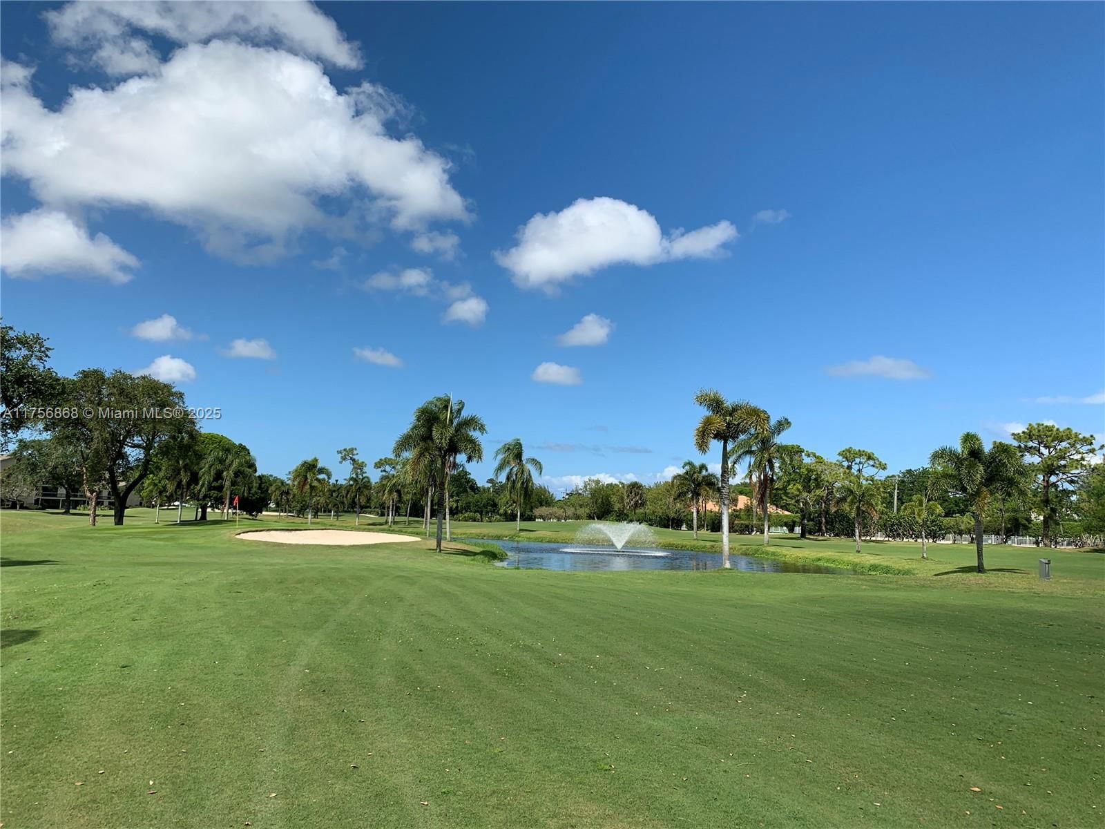 Real estate property located at 18369 Wood Haven Ln J, Martin, Riverbend Condo, Jupiter, FL