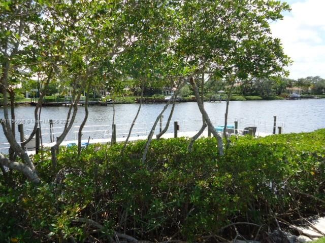 Real estate property located at 18369 Wood Haven Ln J, Martin, Riverbend Condo, Jupiter, FL