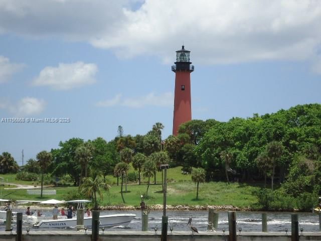Real estate property located at 18369 Wood Haven Ln J, Martin, Riverbend Condo, Jupiter, FL