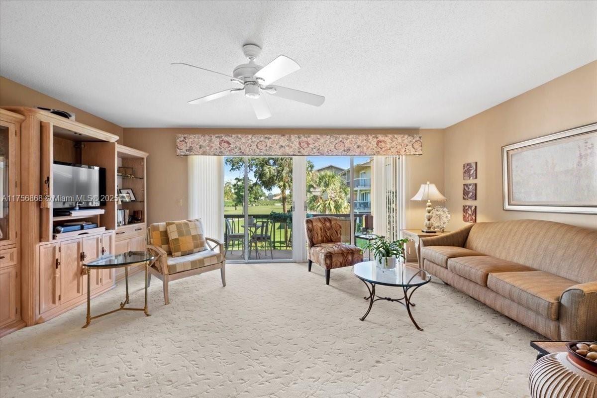Real estate property located at 18369 Wood Haven Ln J, Martin, Riverbend Condo, Jupiter, FL