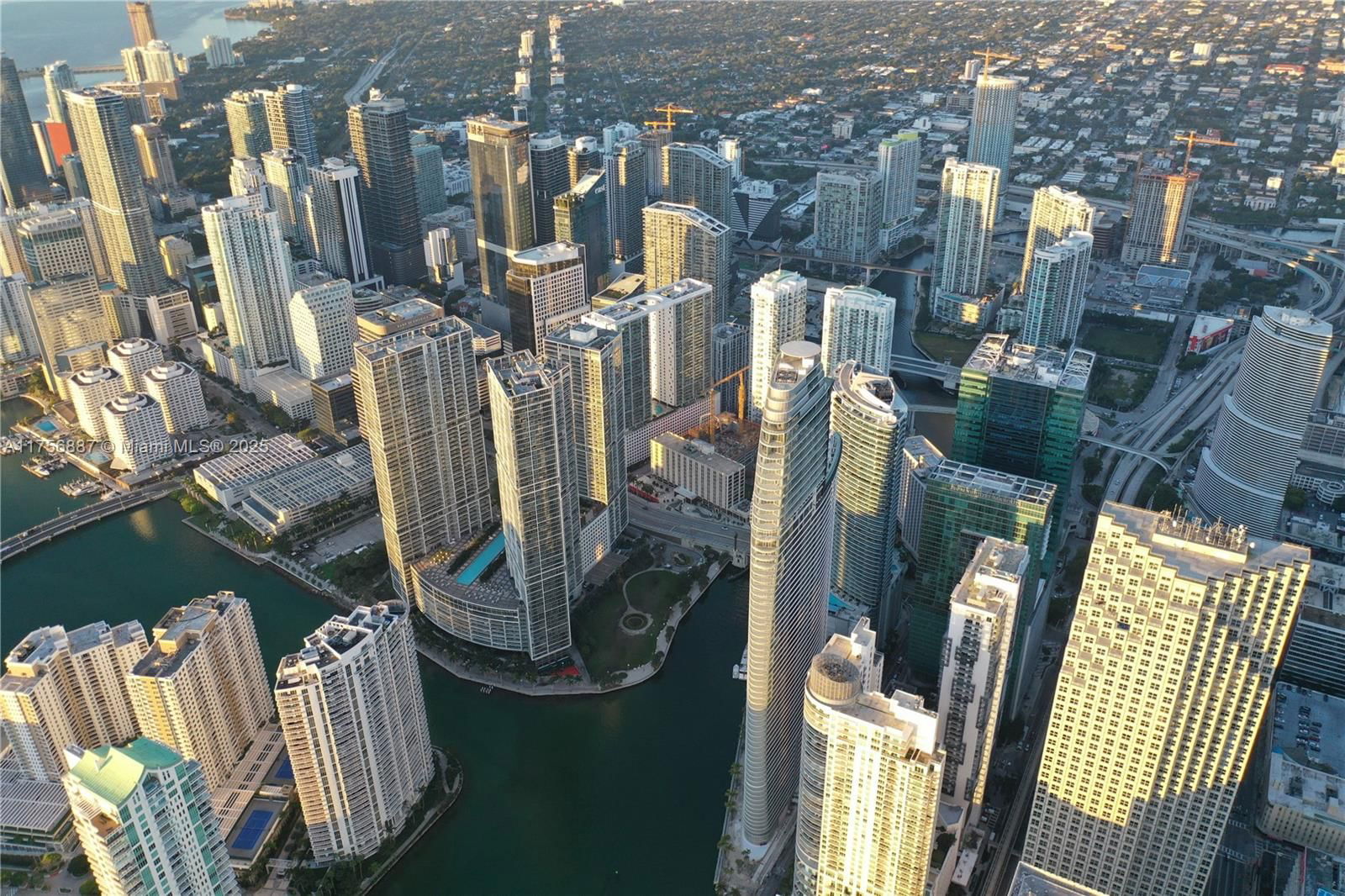 Real estate property located at 465 Brickell Ave #1002, Miami-dade, Icon Brickell Condo No 1, Miami, FL