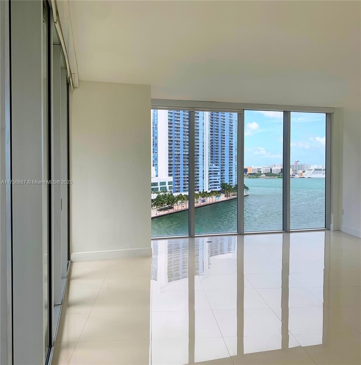 Real estate property located at 465 Brickell Ave #1002, Miami-dade, Icon Brickell Condo No 1, Miami, FL