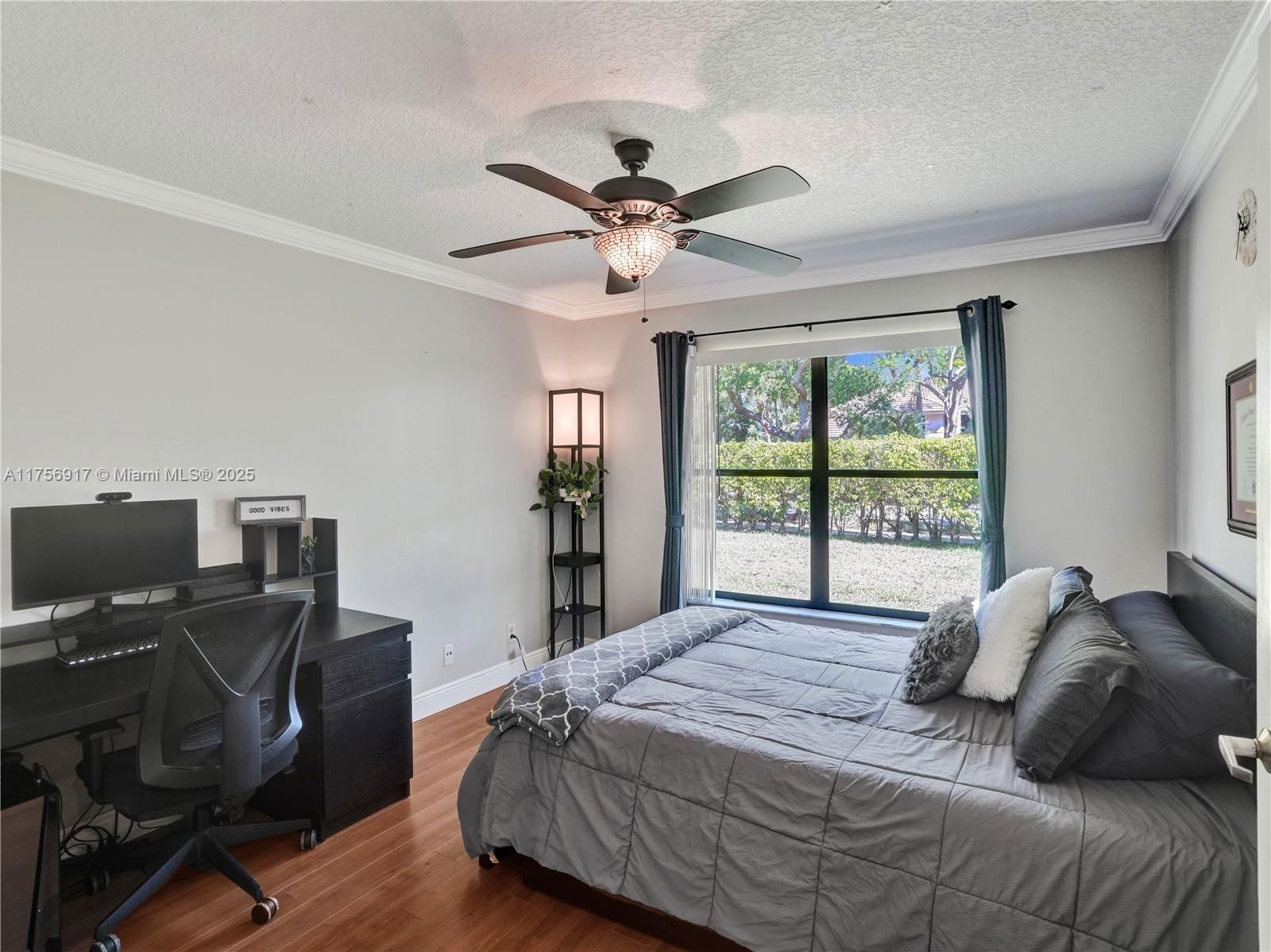 Real estate property located at 1034 Poplar Circle, Broward, Country Isles, Weston, FL