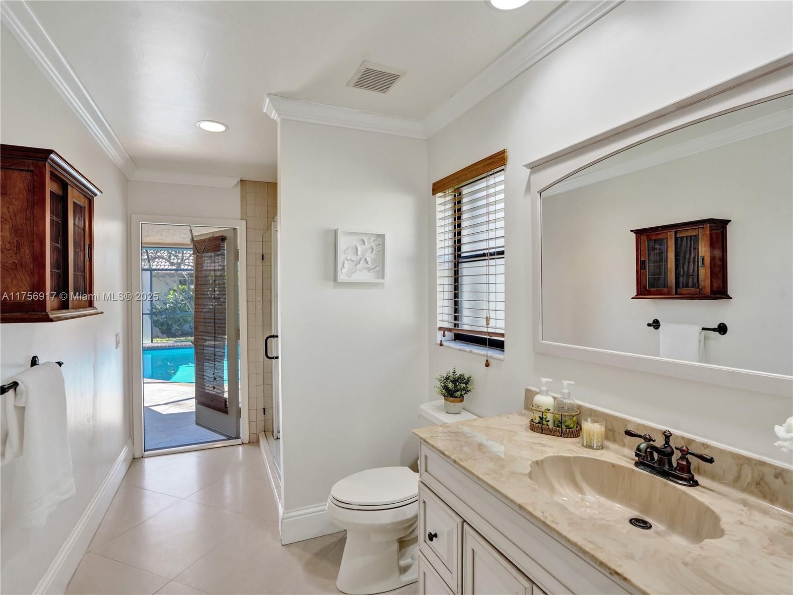 Real estate property located at 1034 Poplar Circle, Broward, Country Isles, Weston, FL