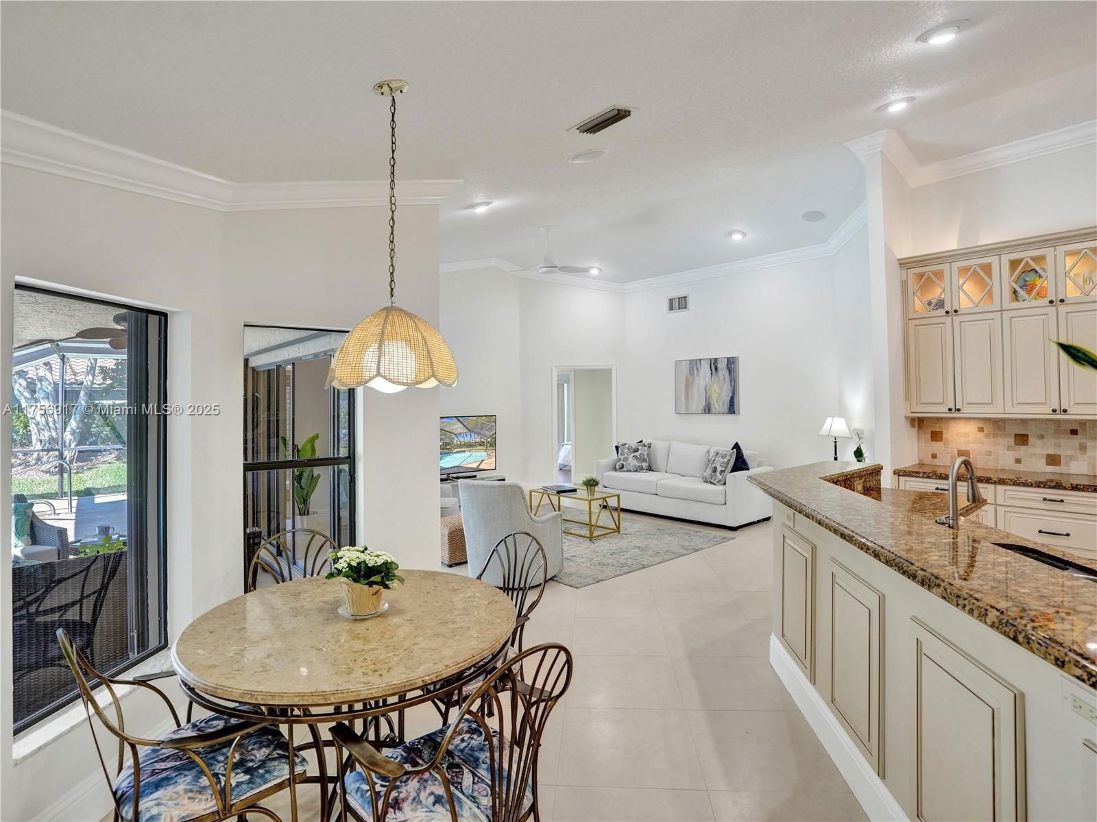 Real estate property located at 1034 Poplar Circle, Broward, Country Isles, Weston, FL