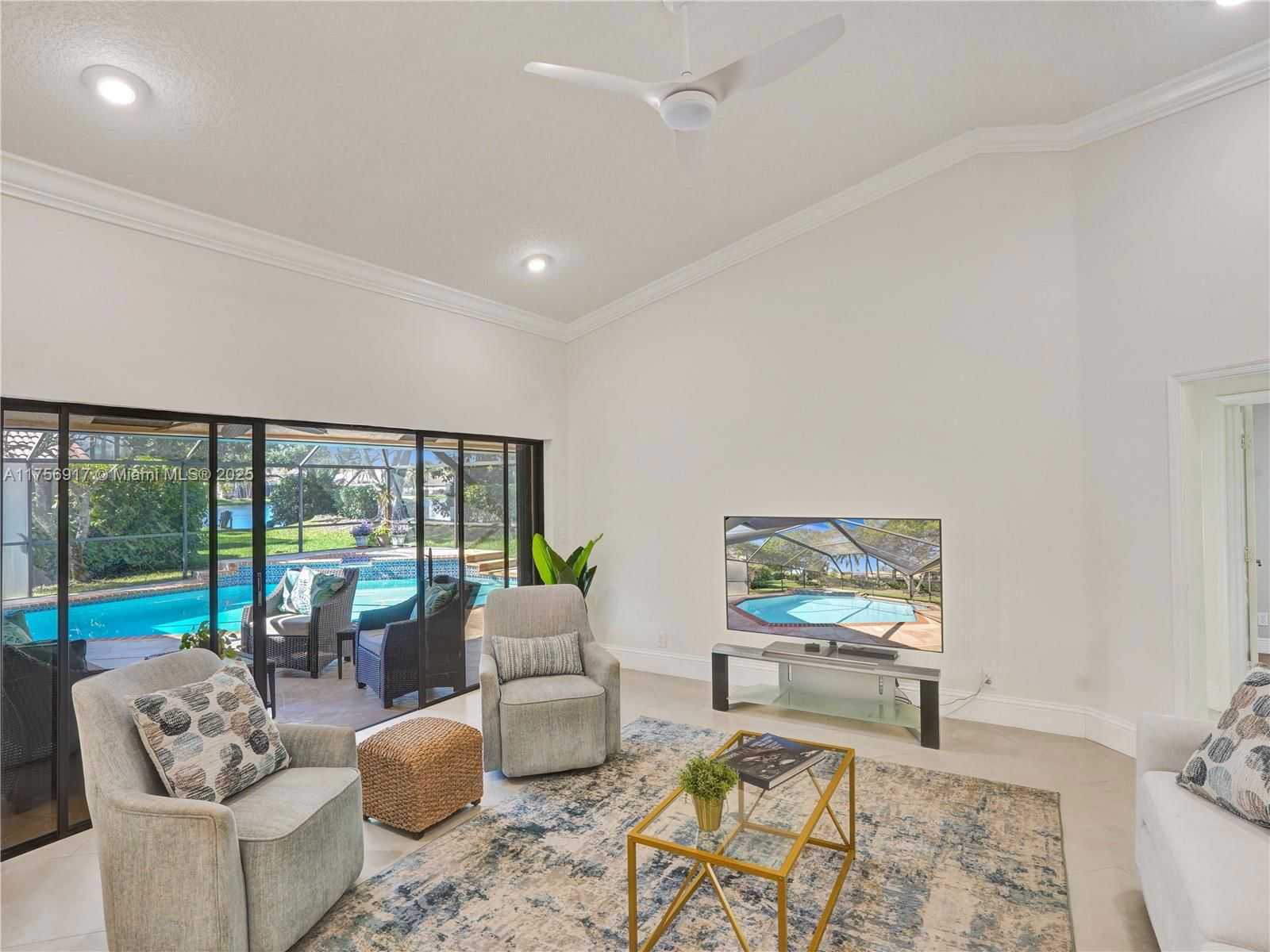 Real estate property located at 1034 Poplar Circle, Broward, Country Isles, Weston, FL
