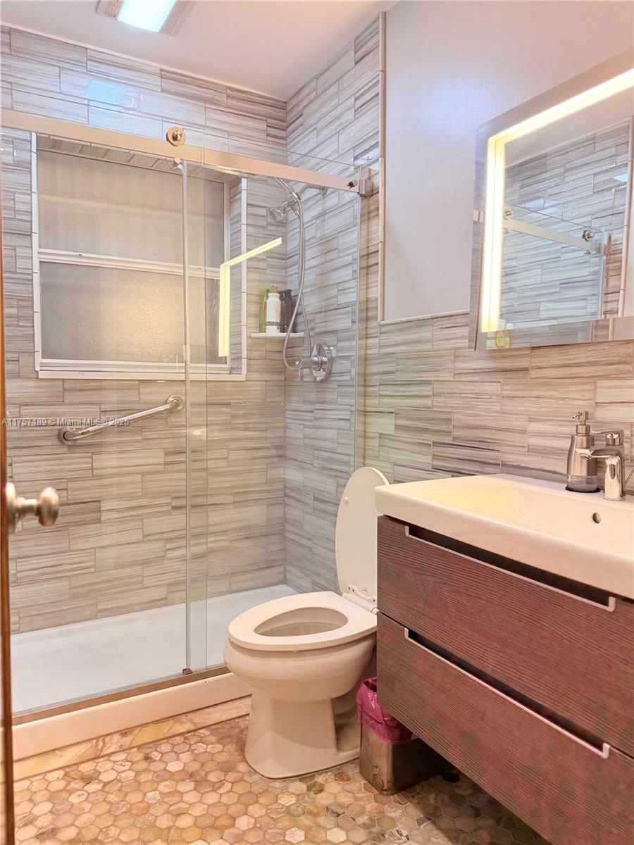 Real estate property located at 5369 Balsam Ter, Broward, Plantation Gardens 4th Se, Plantation, FL