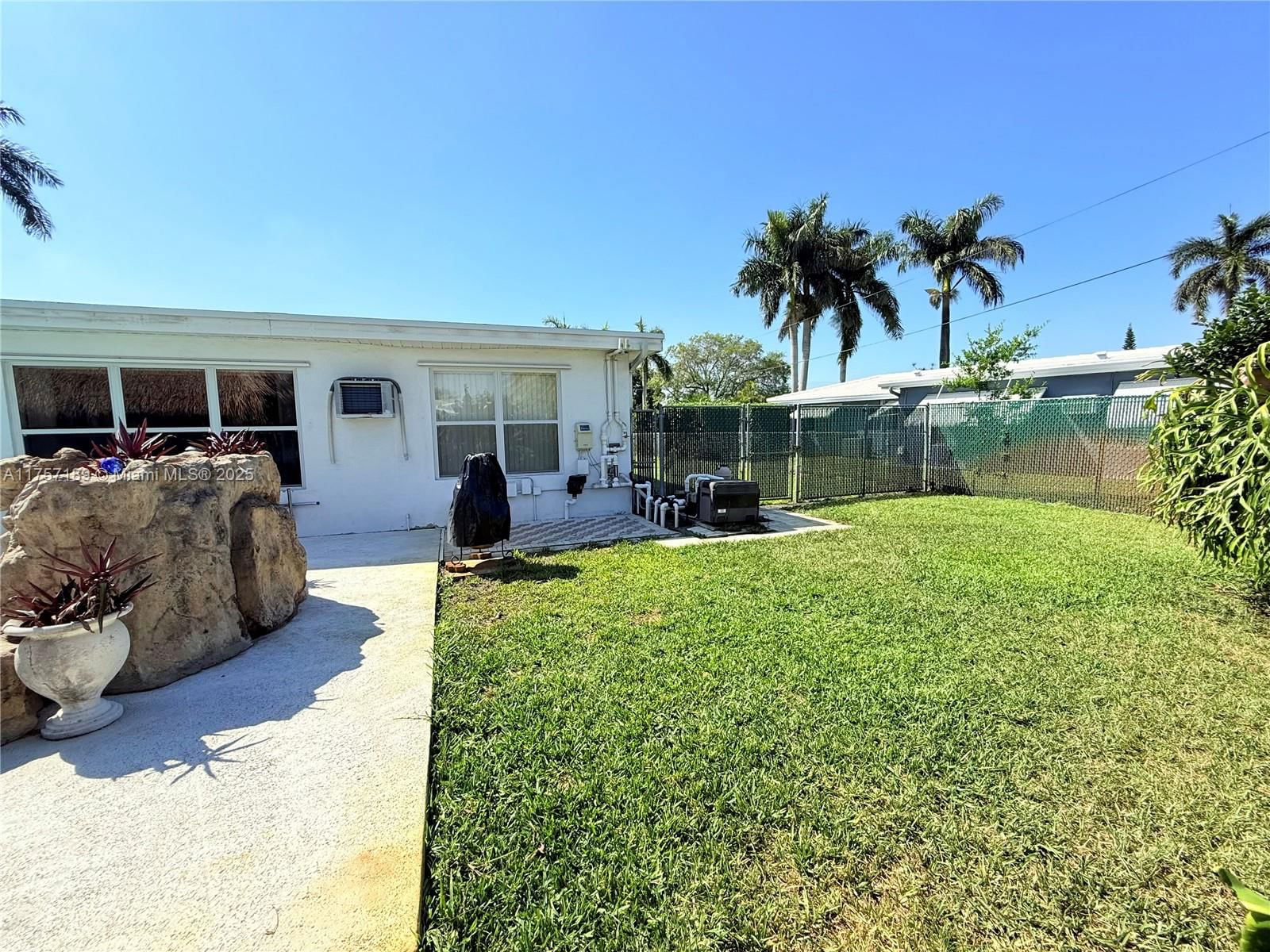Real estate property located at 5369 Balsam Ter, Broward, Plantation Gardens 4th Se, Plantation, FL
