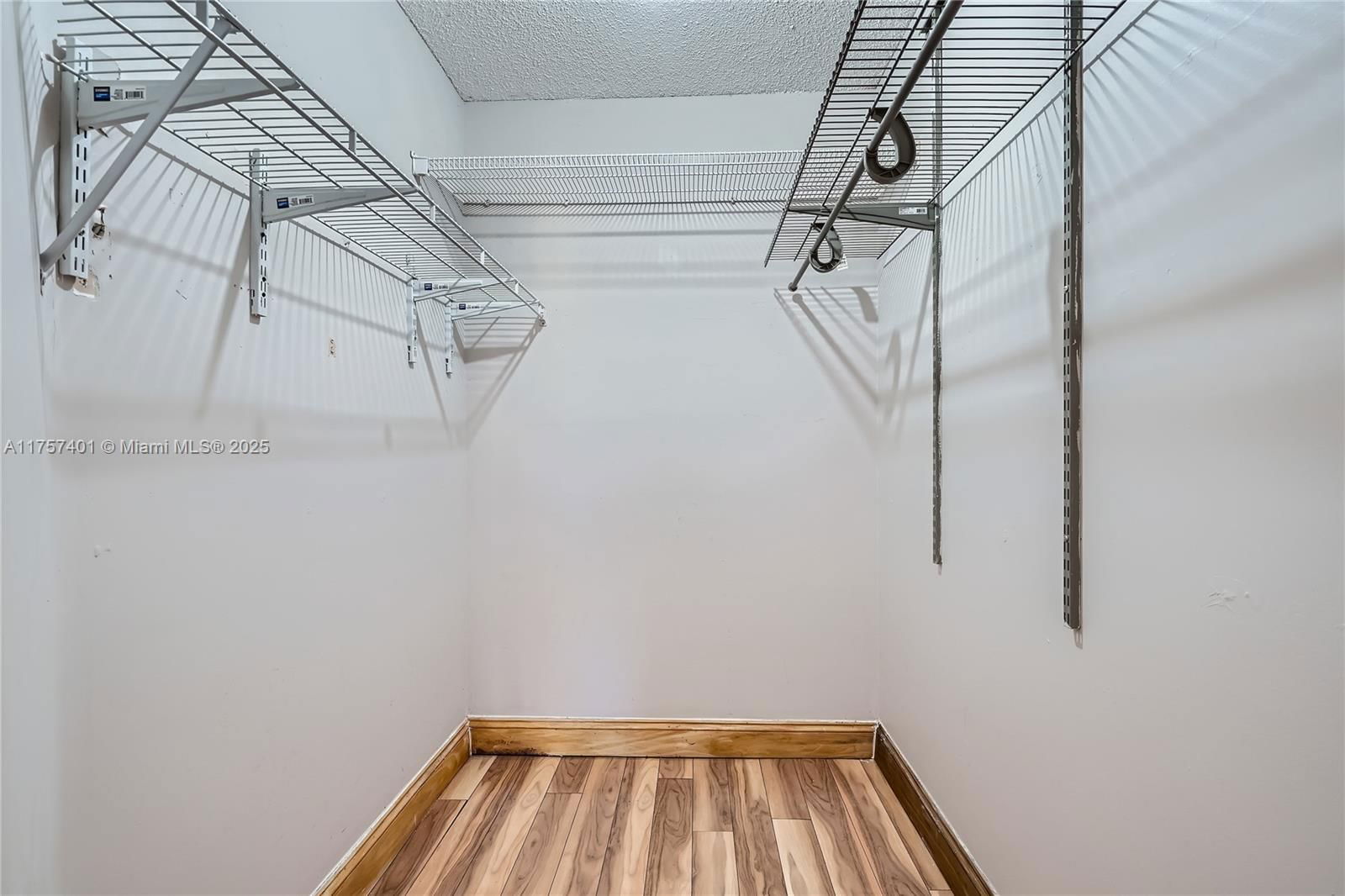 Real estate property located at 14207 176th Ter, Miami-dade, Aristotle Sub Phase I, Miami, FL