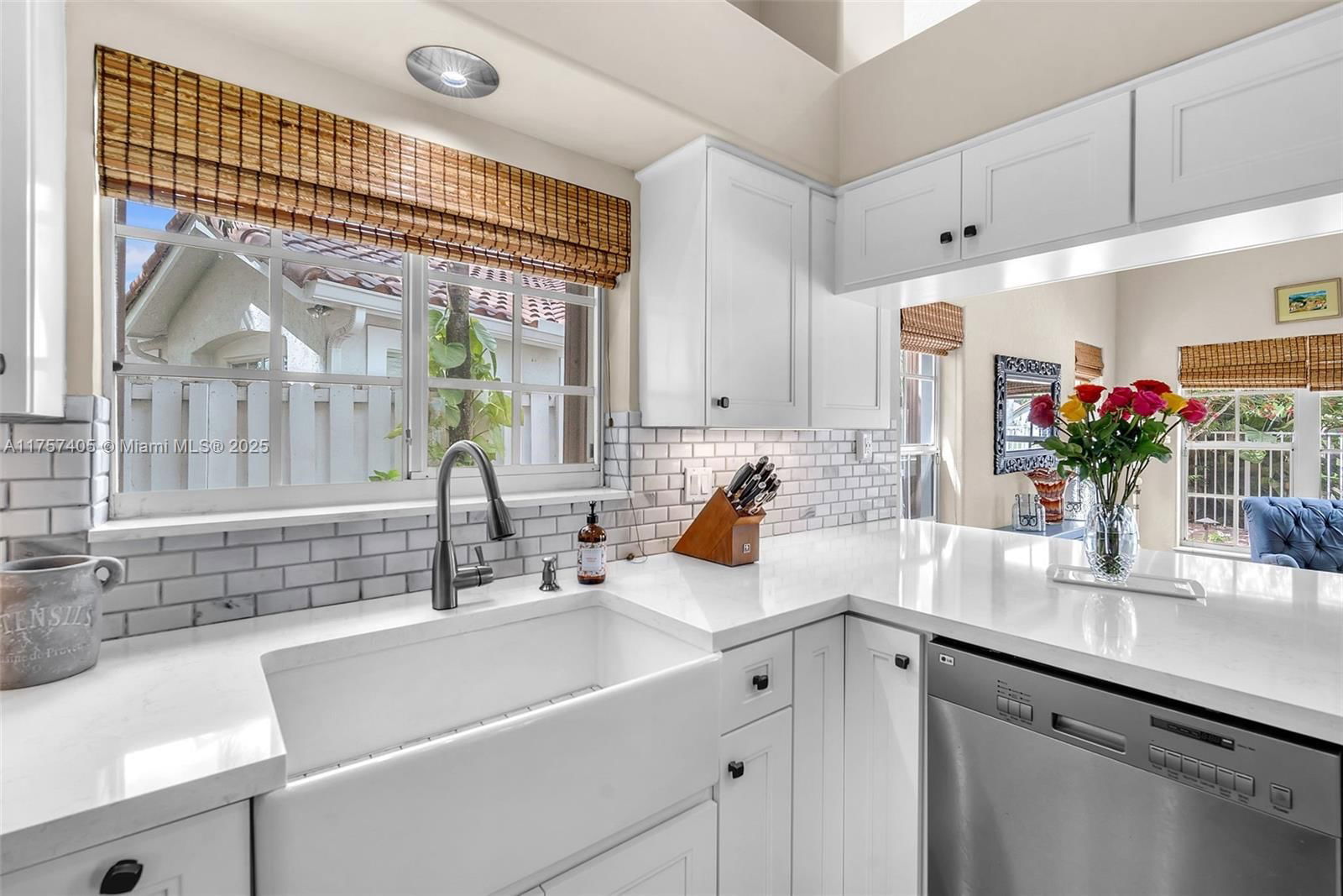 Real estate property located at 1095 Longview, Broward, Sector 5 Single Family, Weston, FL
