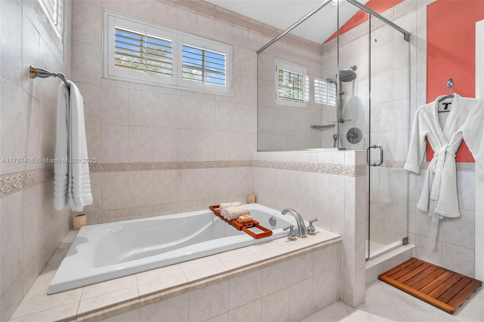 Real estate property located at 1095 Longview, Broward, Sector 5 Single Family, Weston, FL