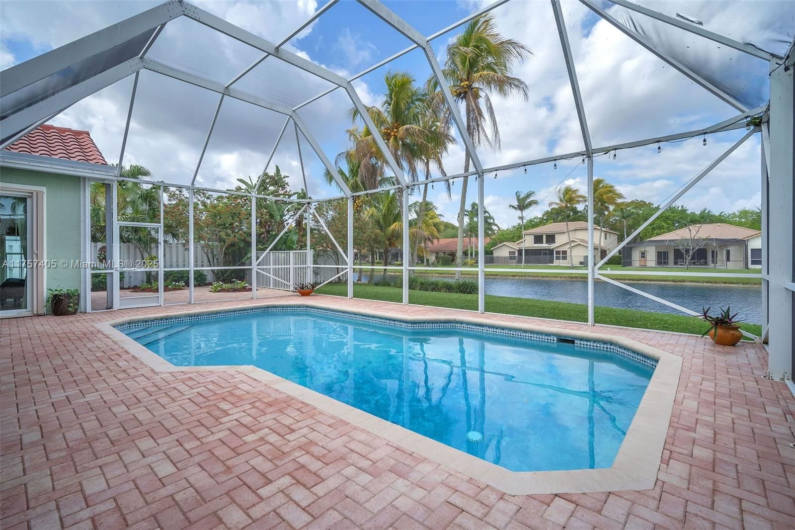 Real estate property located at 1095 Longview, Broward, Sector 5 Single Family, Weston, FL