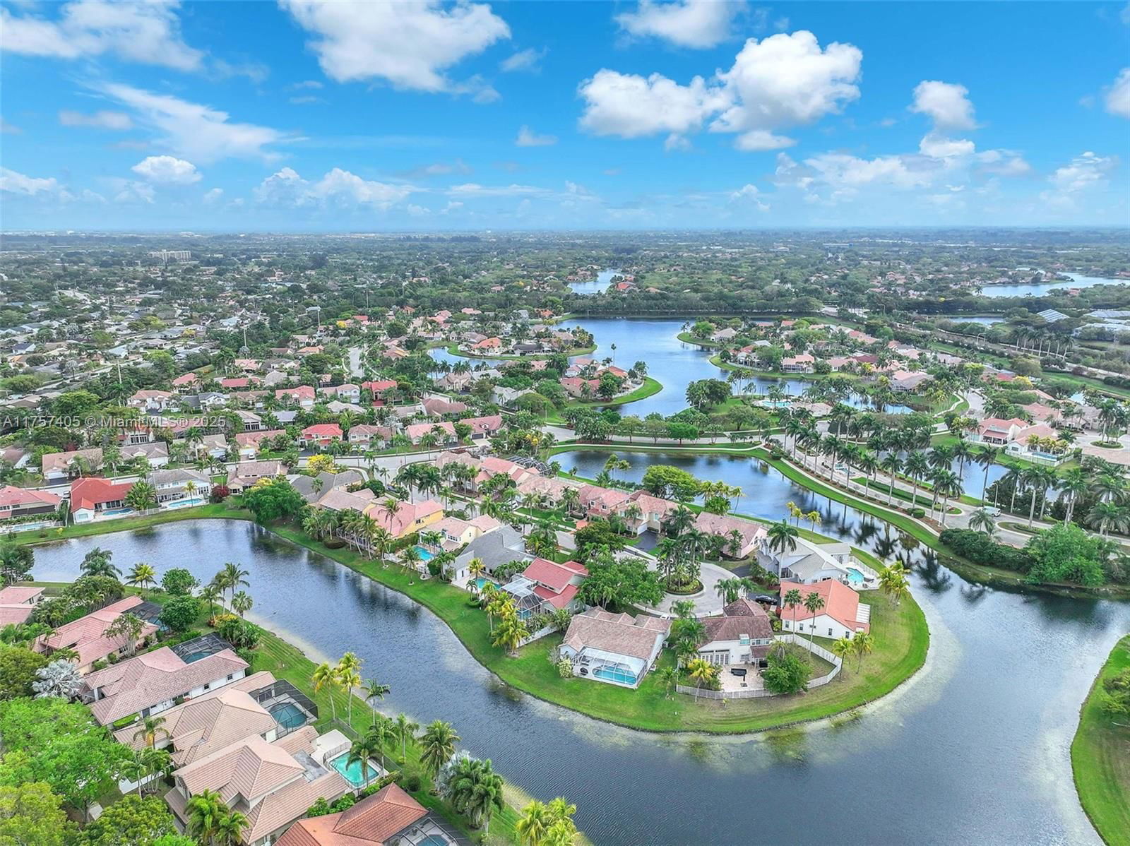 Real estate property located at 1095 Longview, Broward, Sector 5 Single Family, Weston, FL